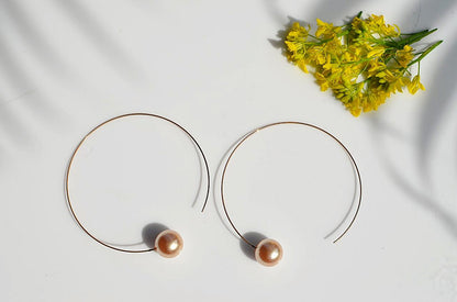 Round Pearl Dainty Earring