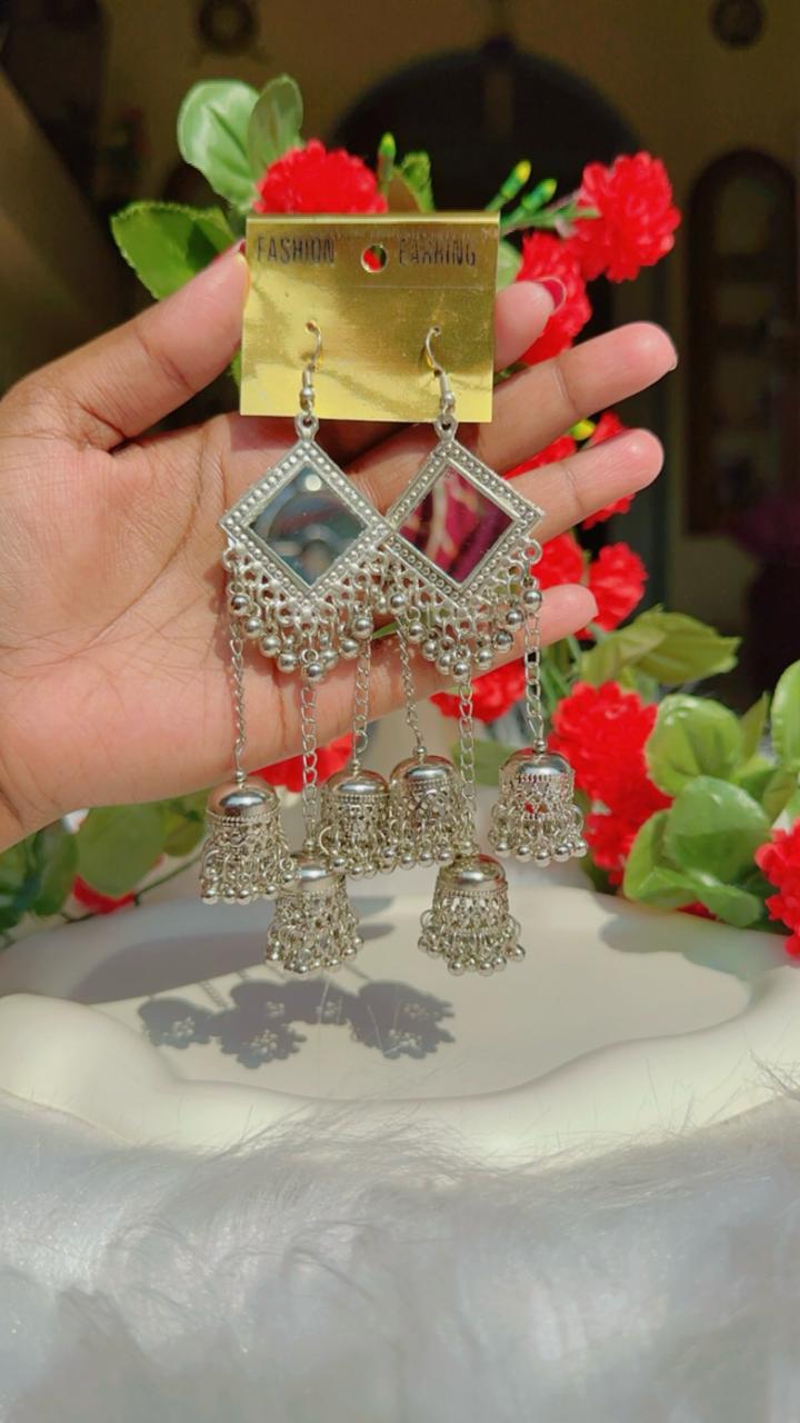 Vintage Vibe Jhumka