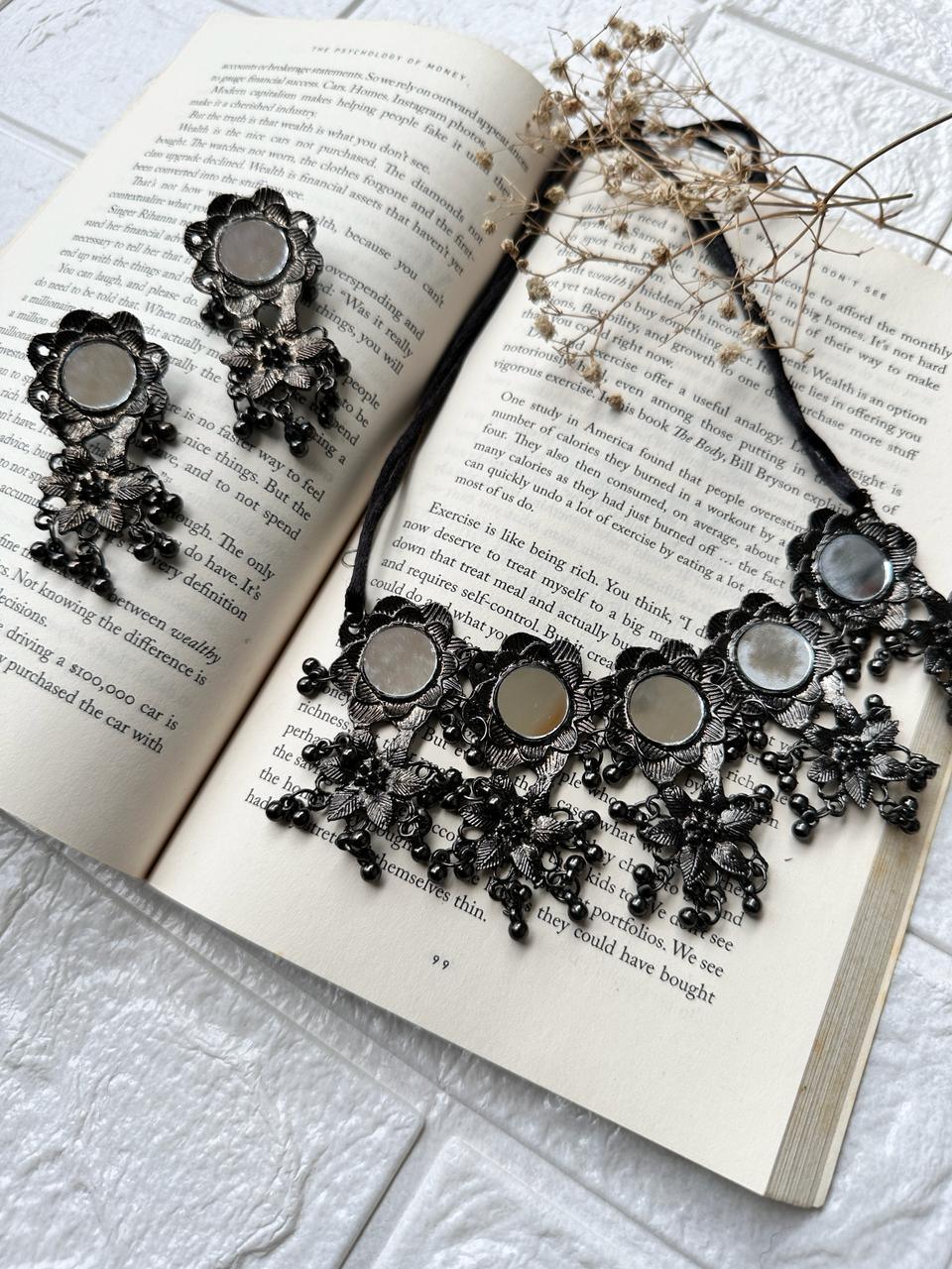 Radiant Cascade Necklace Set - Viexta