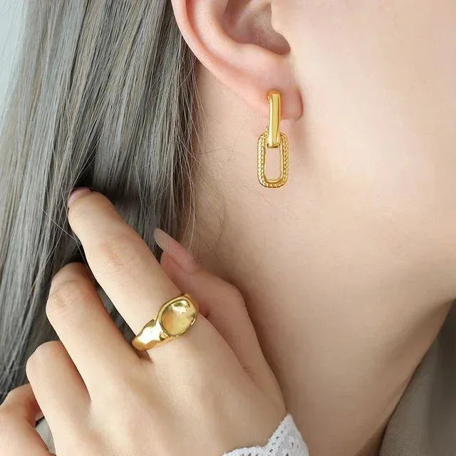 Engraved Double Edge Rectangle Earrings - Viexta