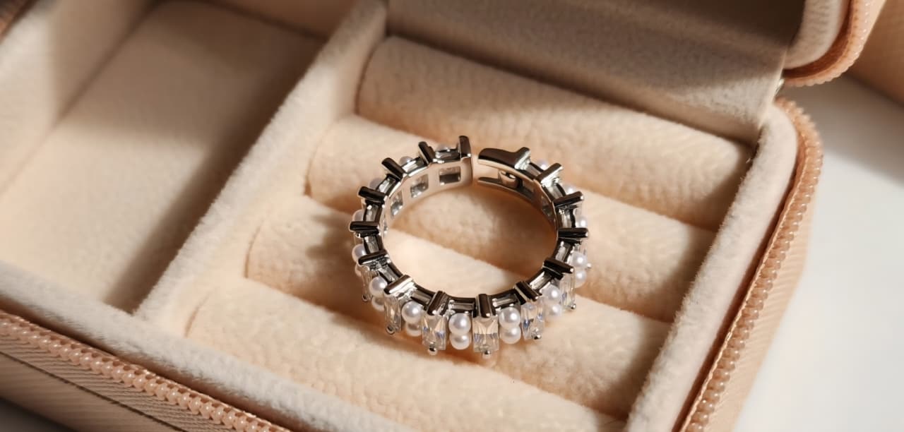 Pearl Adjustable Ring