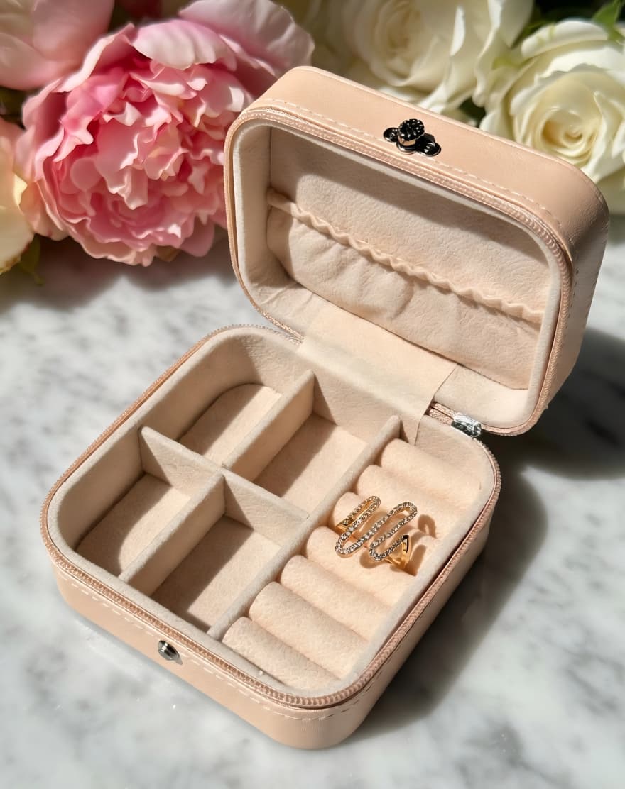 18k Wave Ring