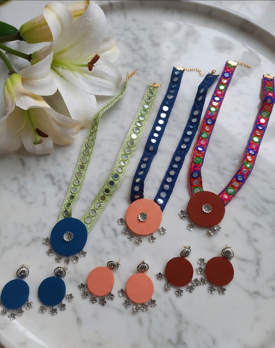 Mirror Necklace Set