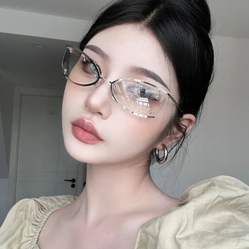 womens-fashion-cat-eye-hollow-sunglasses - Viexta