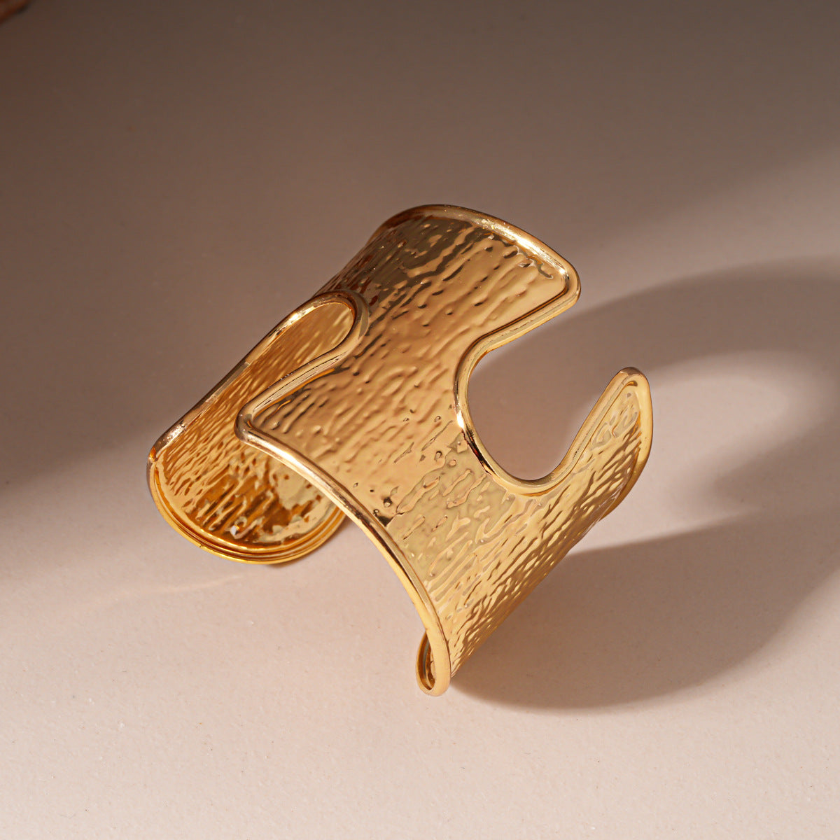 Metallic Textured Pleated Bangle