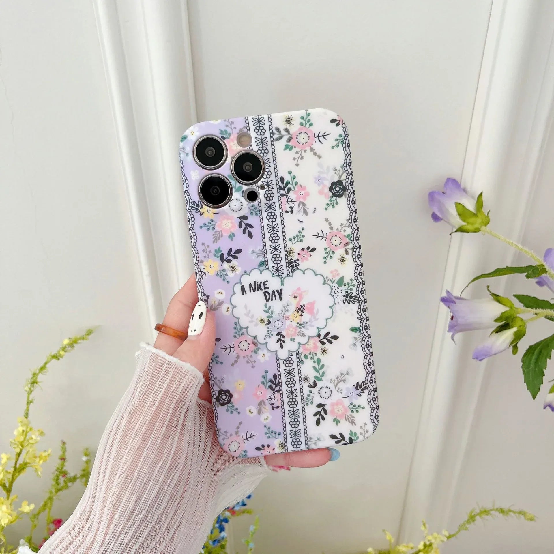 White Fragmented Flower iPhone Case - Viexta