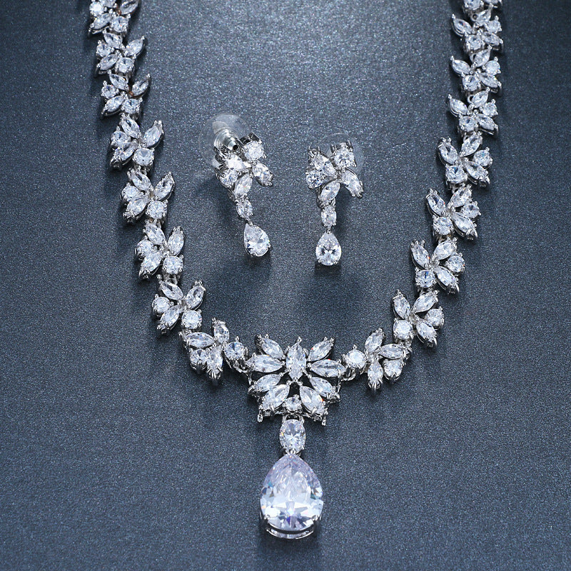 exquisite-zircon-diamond-necklace-earring-set