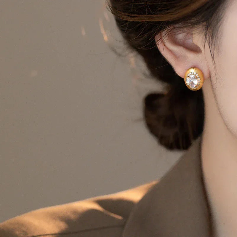 Silver Needle Micro Inlaid Zircon Ear Studs - Viexta