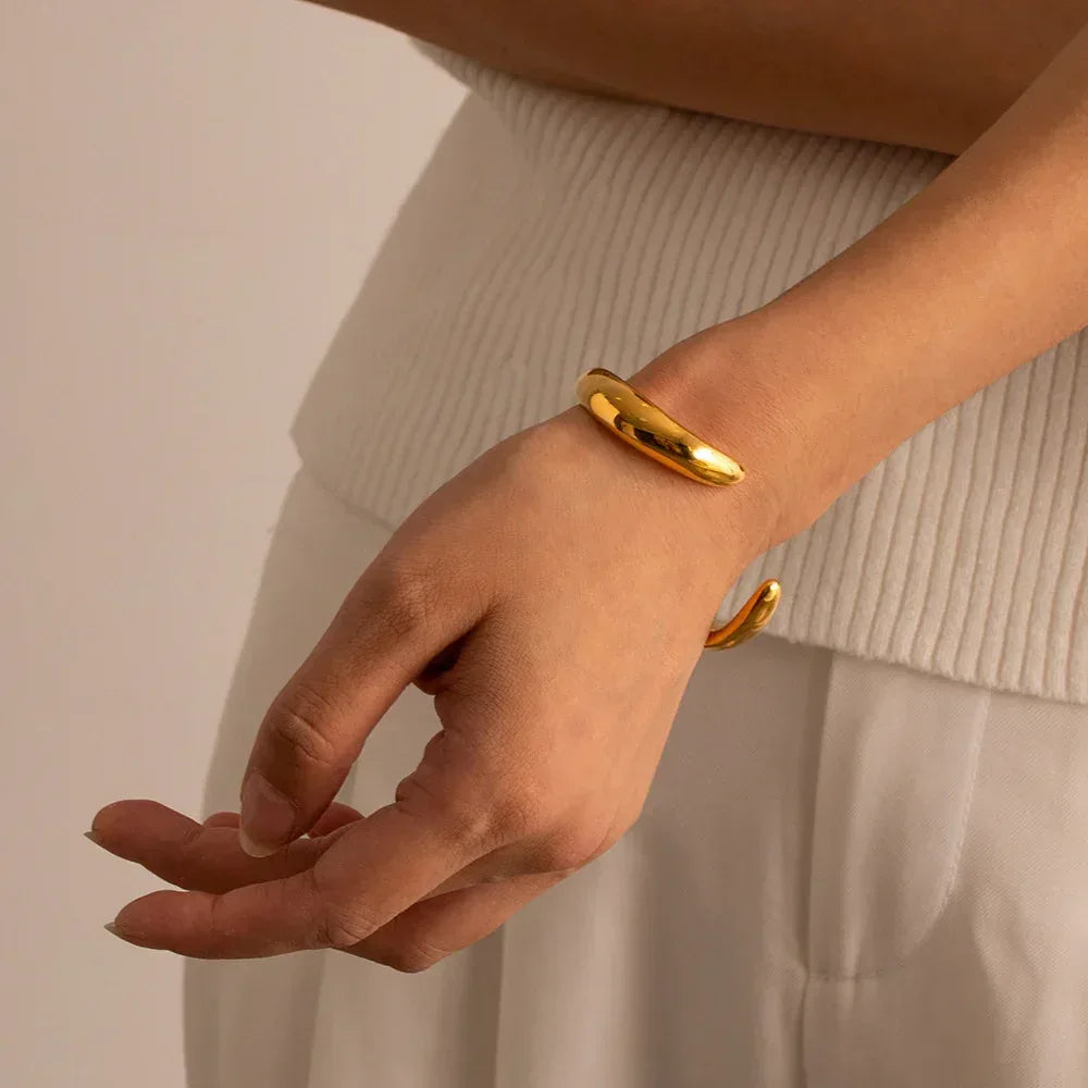 Curvy Irregular Bracelet - Viexta
