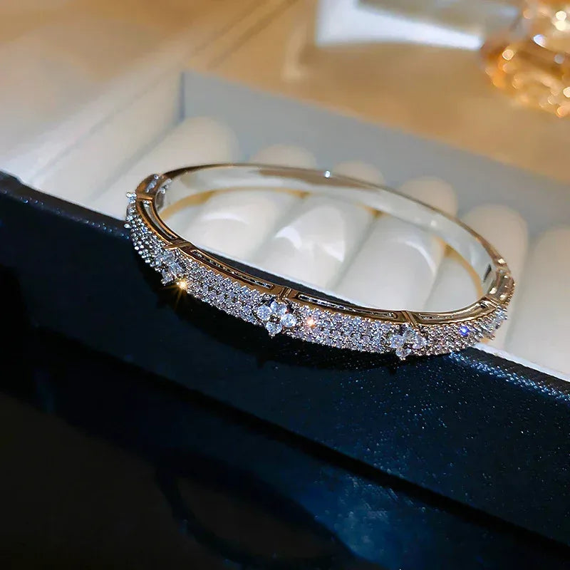 Niche Lux High-grade Zircon Bracelet - Viexta