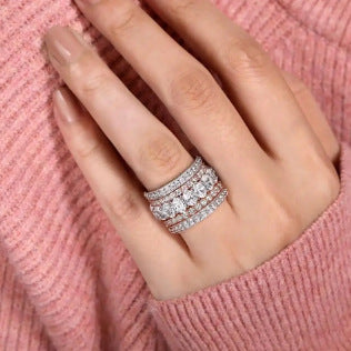 Luxe Wedding Ring