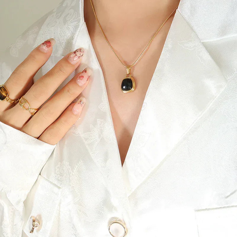 womens-pearl-pendant-necklace - Viexta