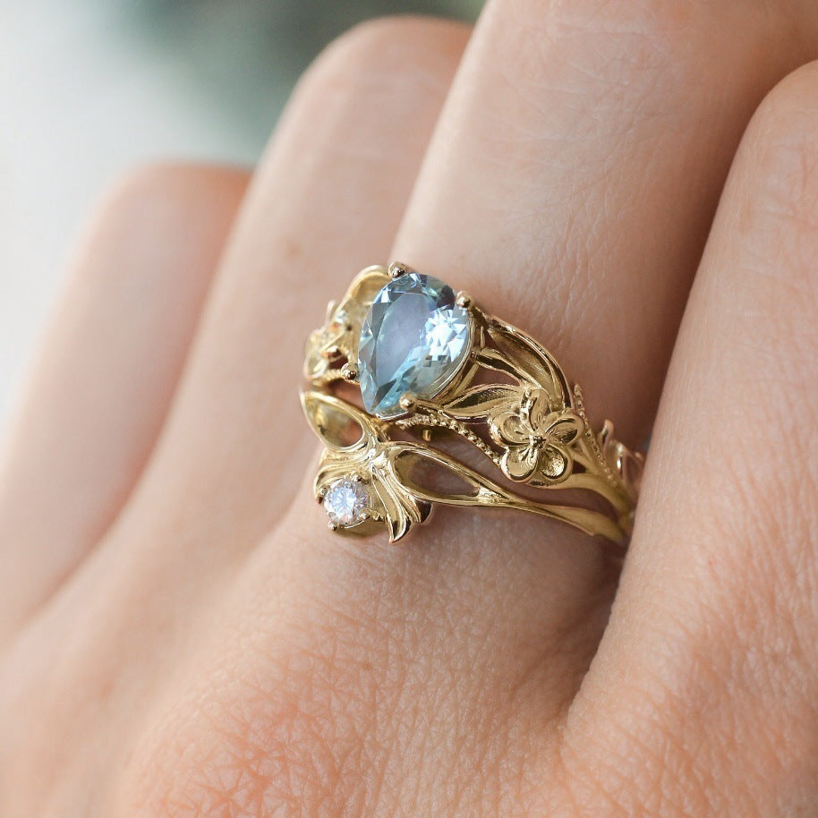 Gold Crown Sea Blue Diamond Ladies Couple Rings