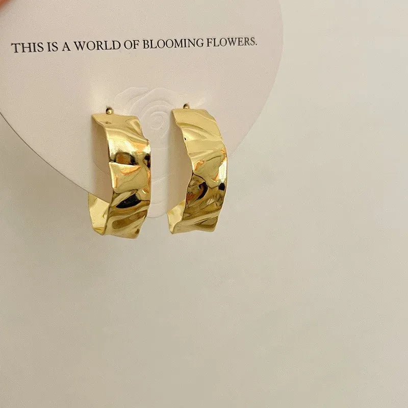 Retro Hong Kong Golden Versatile Earrings - Viexta