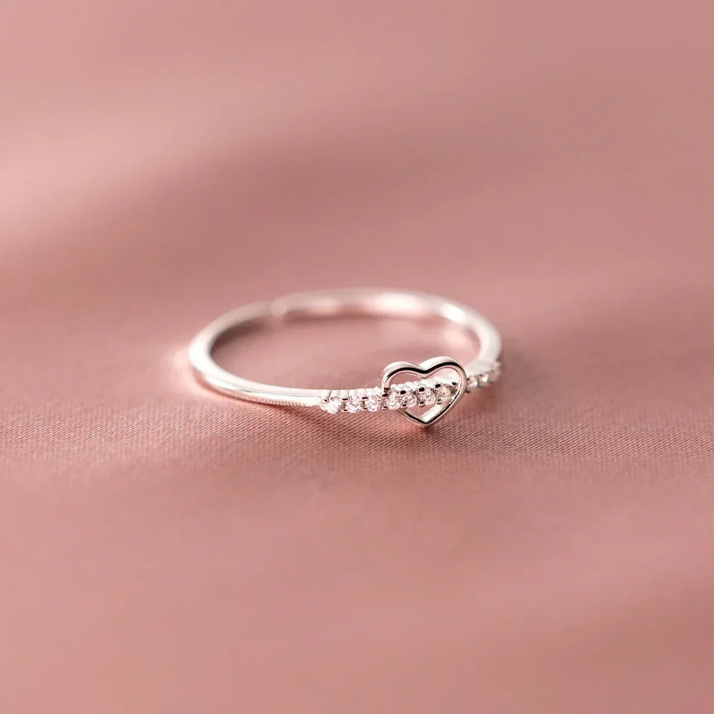 Hollowed-out Heart-shaped Ring - Viexta