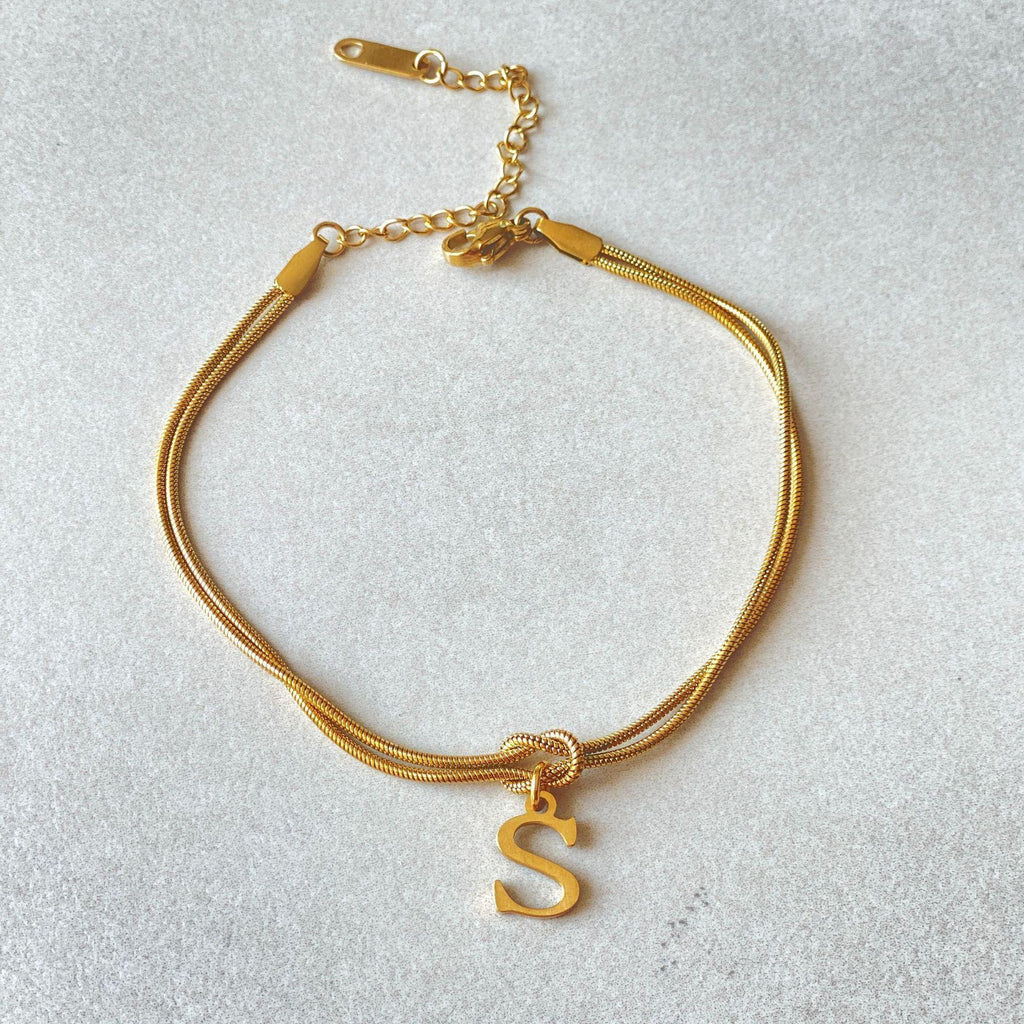 stainless-steel-26-letter-pendant-bracelet - Viexta