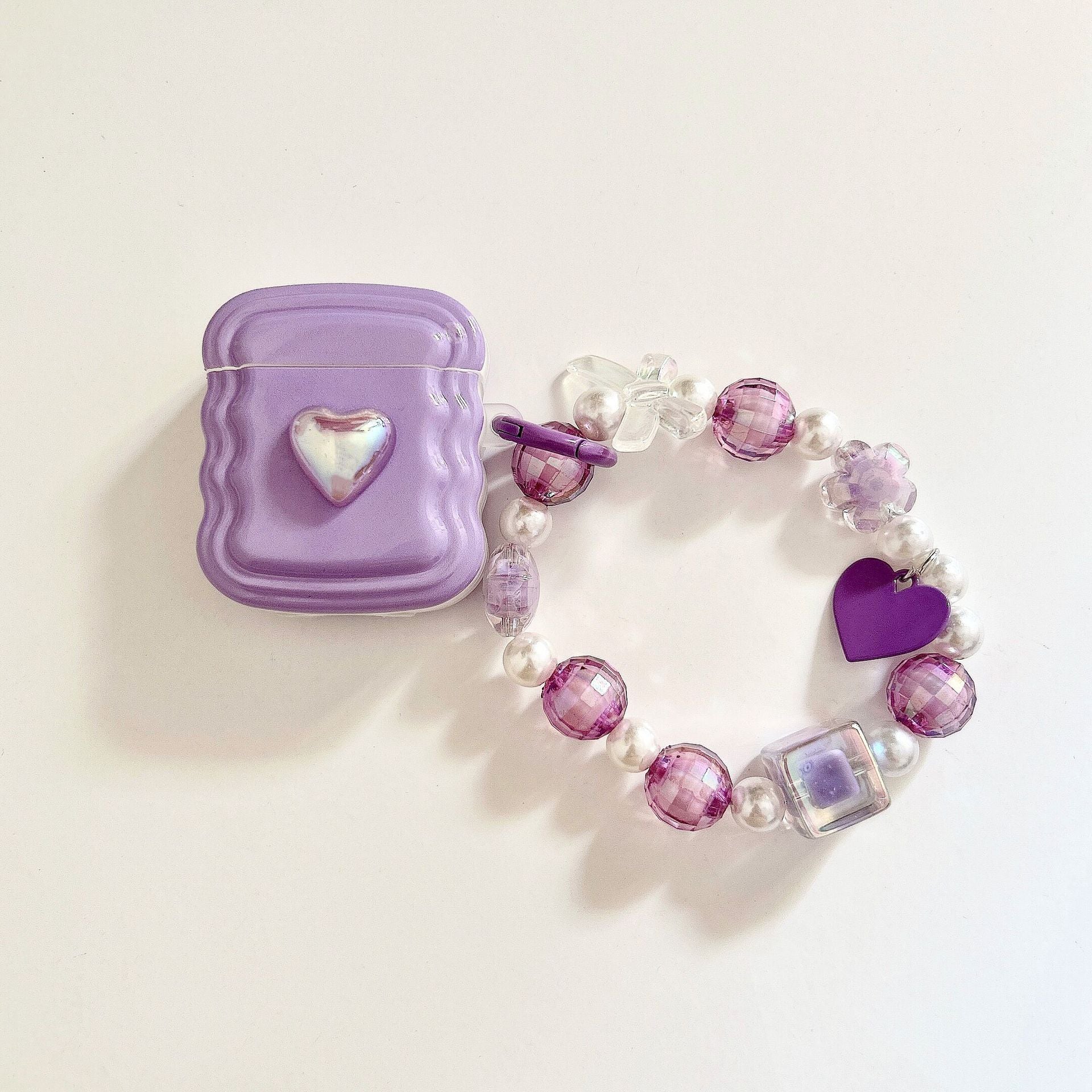 laser-heart-airpods-pro-cover