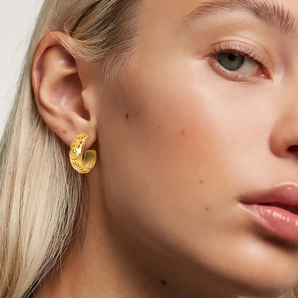 diamond-set-stainless-steel-earrings - Viexta