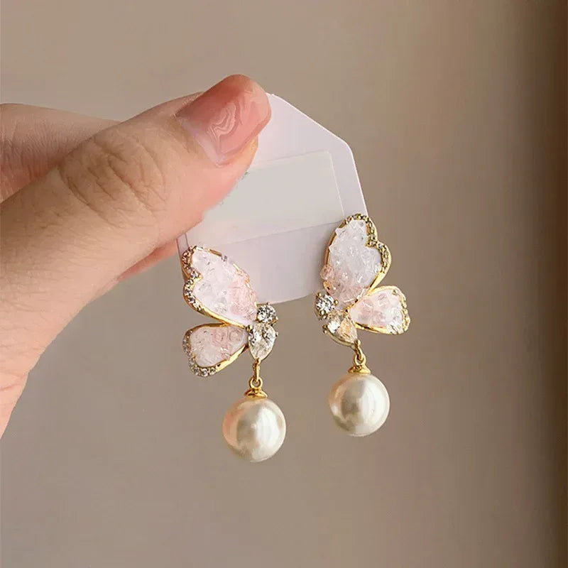 Butterfly Pearl Earrings With Rhinestones - Viexta