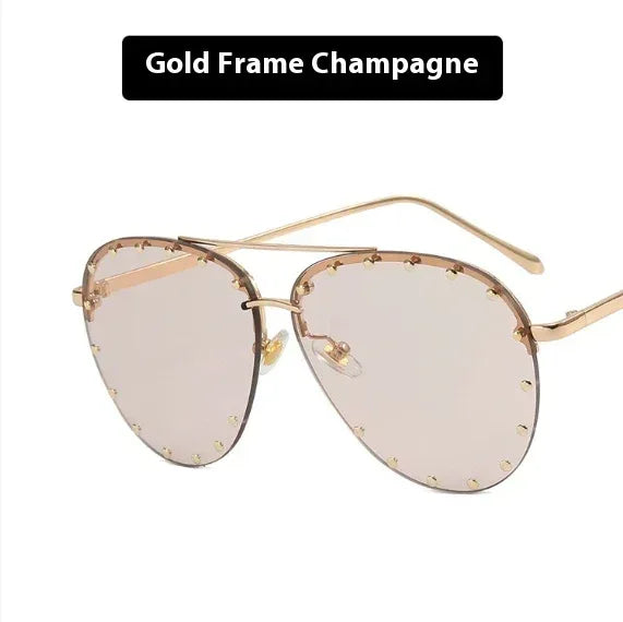 Women's Metal Rivet Large Frame Fashionable Sunglasses - Viexta
