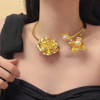 Exaggerated Three-dimensional Pearl Flower Camellia Collar Necklace