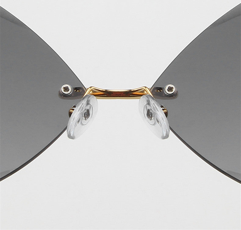 Retro Trend Love Metal Sunglasses
