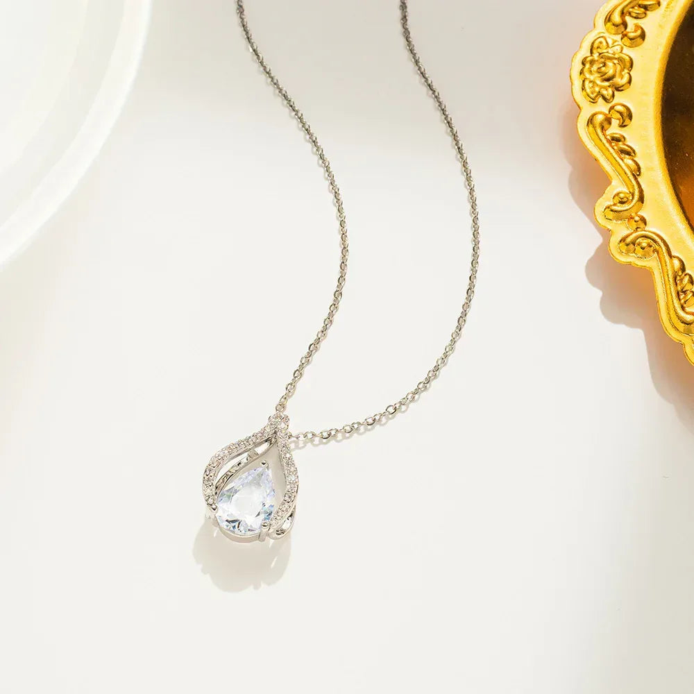 Titanium Steel Women's Zircon Clavicle Chain - Viexta