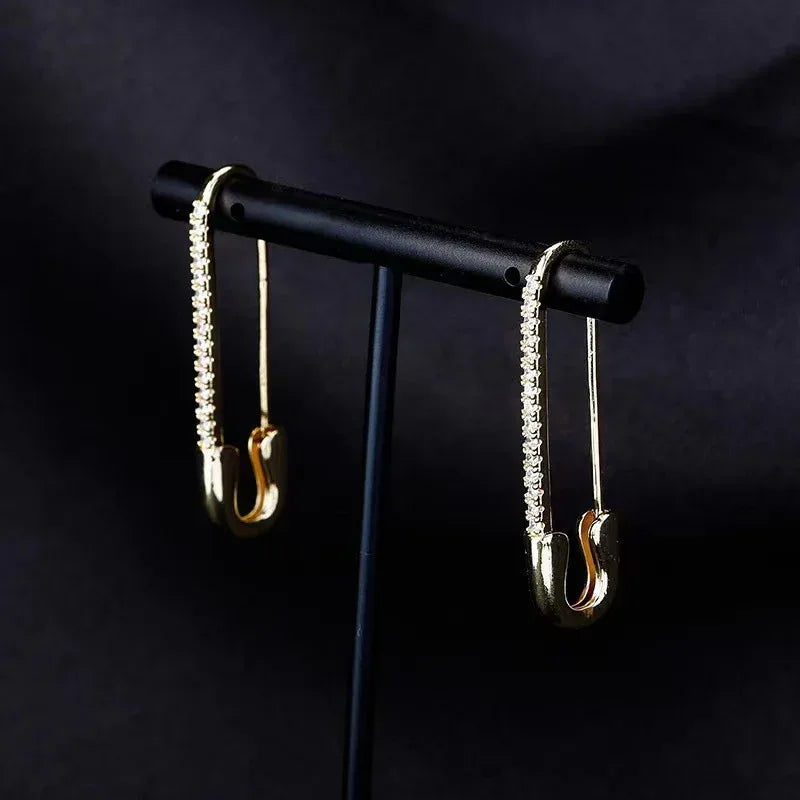 Safety-pin Zircon Earrings - Viexta