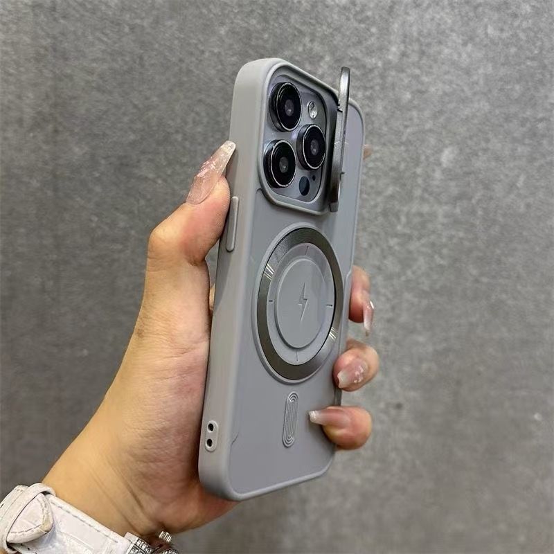 lens-cover-magnetic-suction-iphone-case