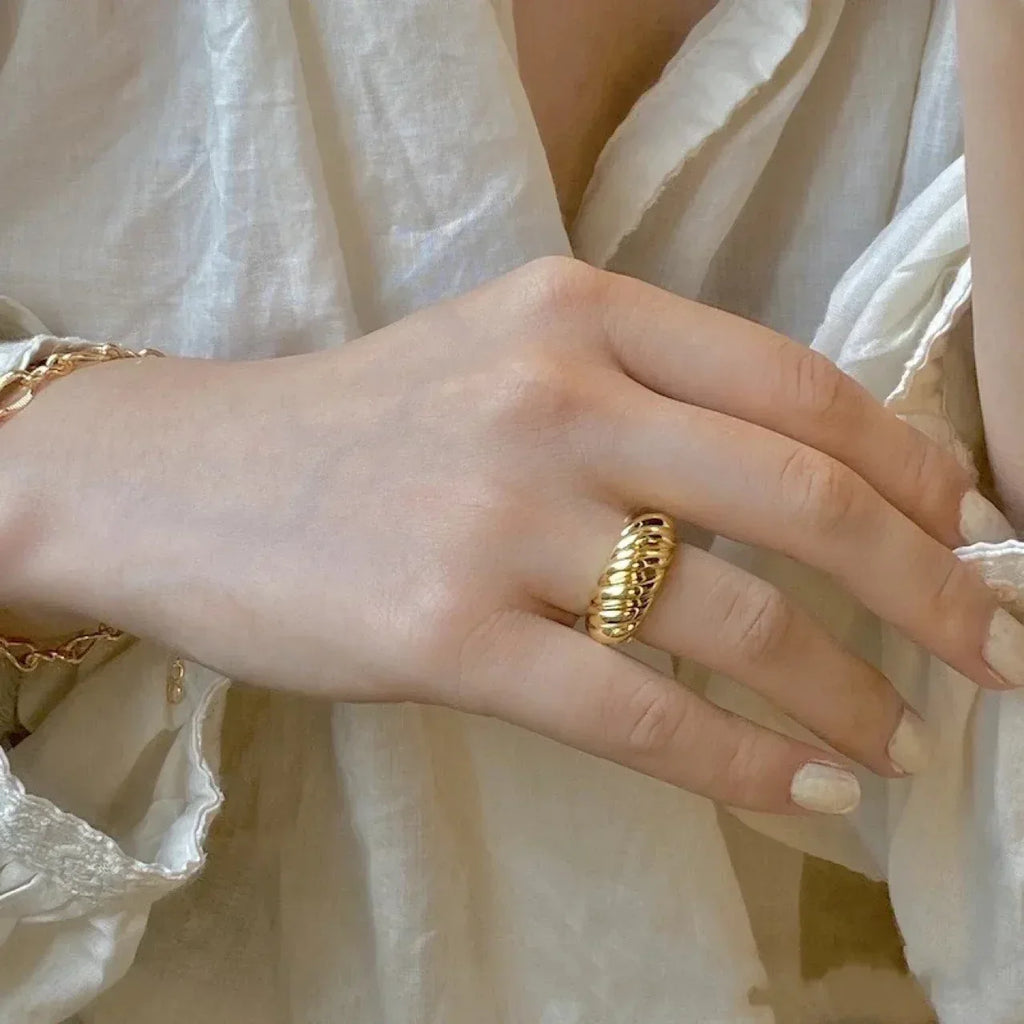 niche-horn-titanium-steel-18k-gold-plated-ring - Viexta