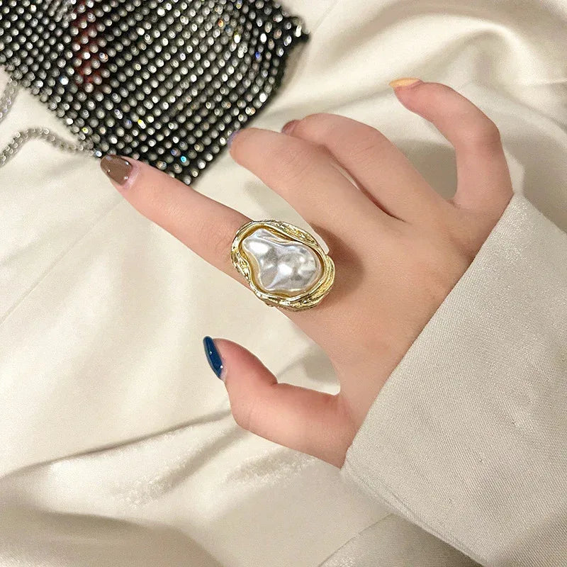 Irregular Retro Ring - Viexta