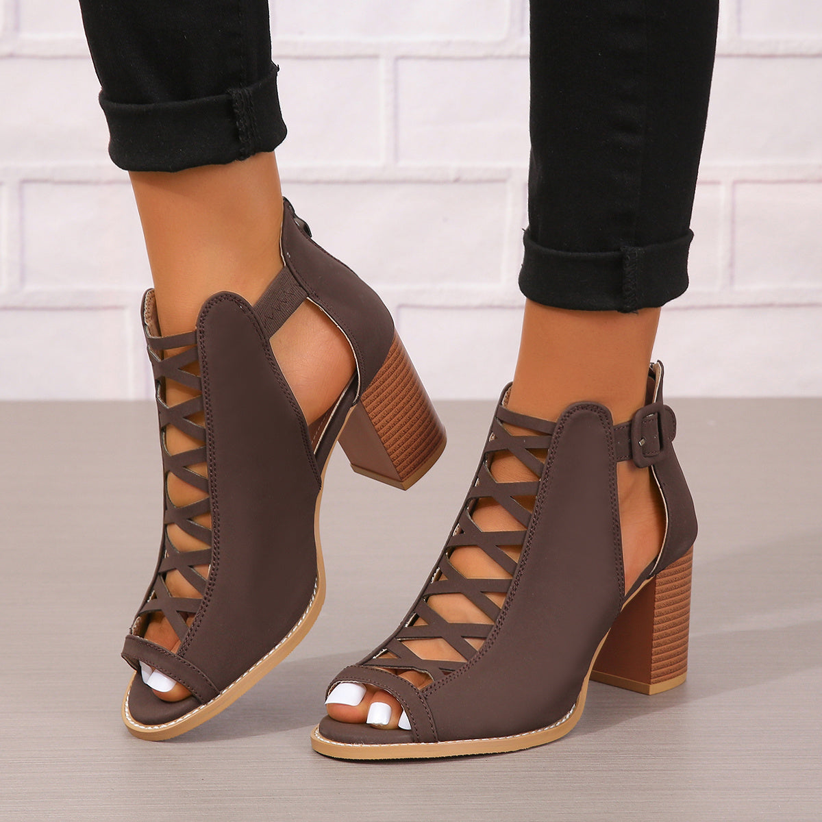 Women's Round Toe Buckle Boots