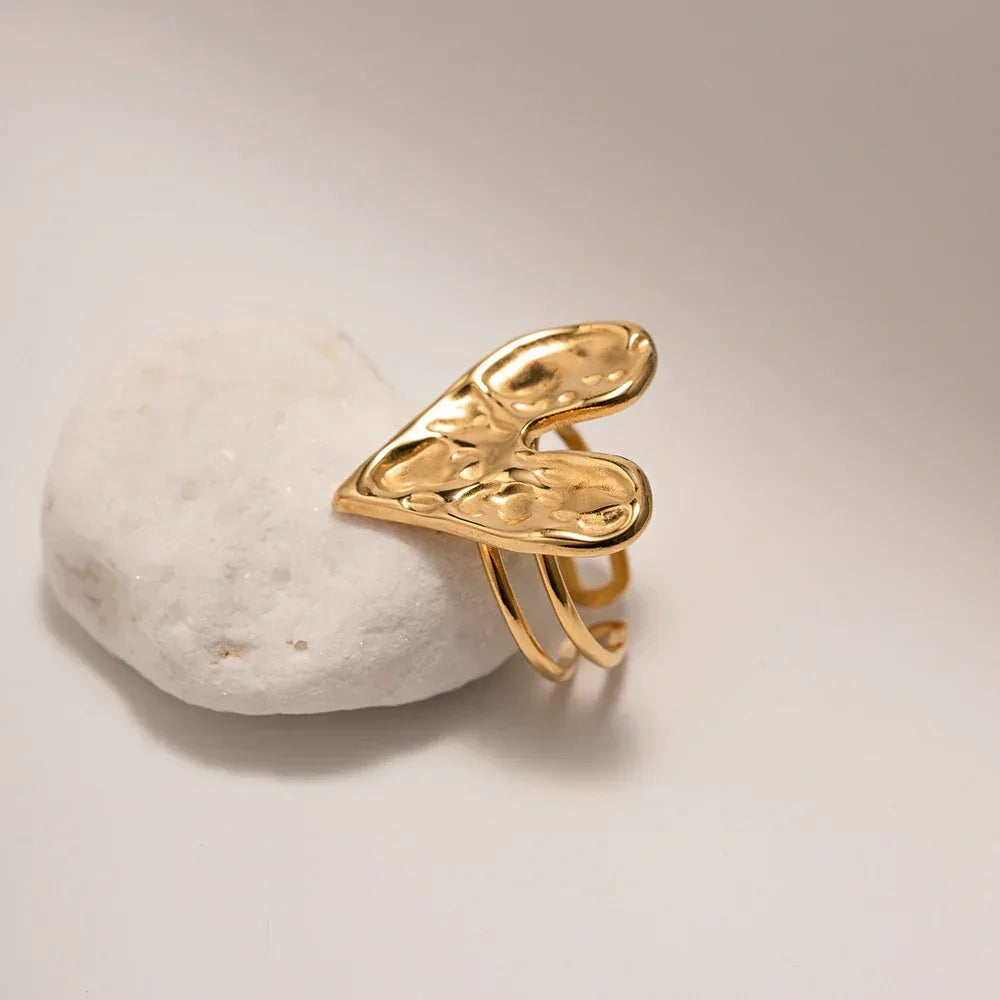 Lava Heart-shaped Ring - Viexta