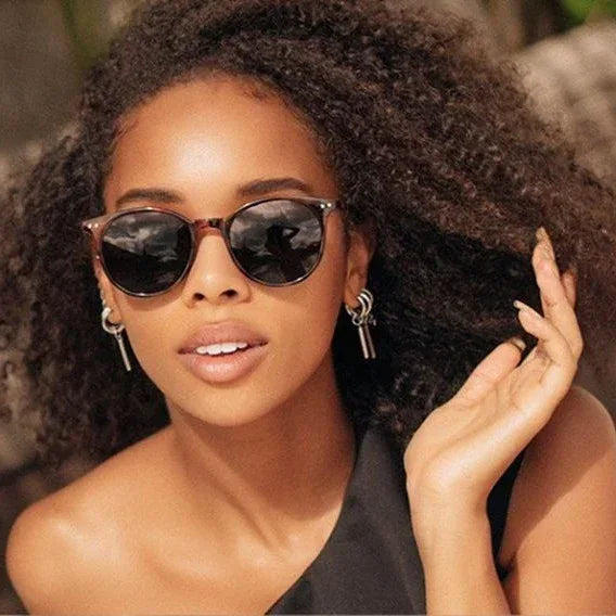 Trendy Beige Nail Sunglasses - Viexta