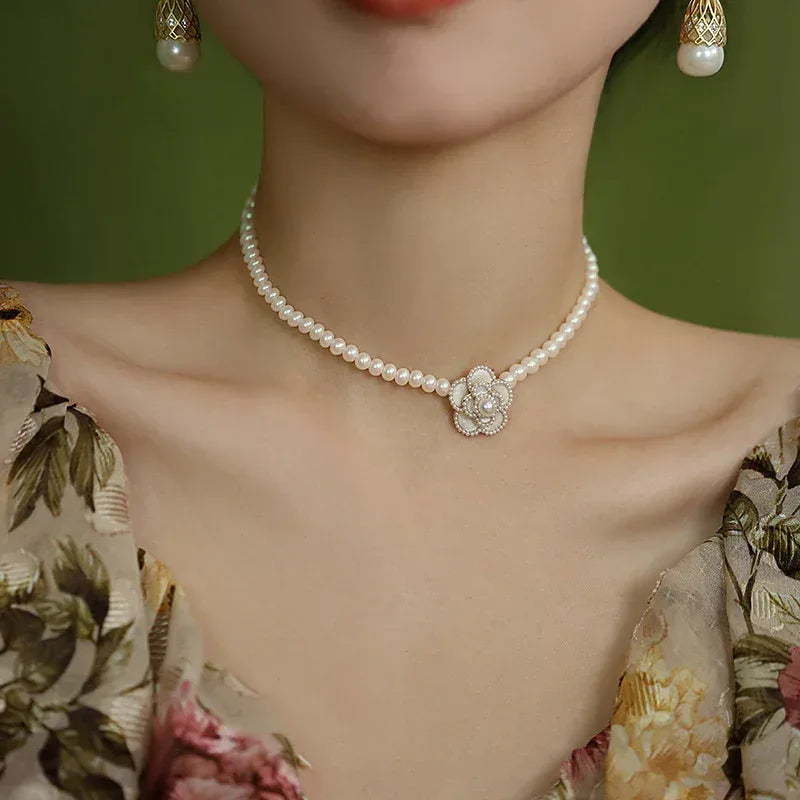 Gold Plated French Royal Style Pearl Flower Necklace - Viexta