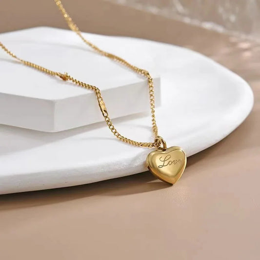 Vintage Love Heart Pendant Neckwear