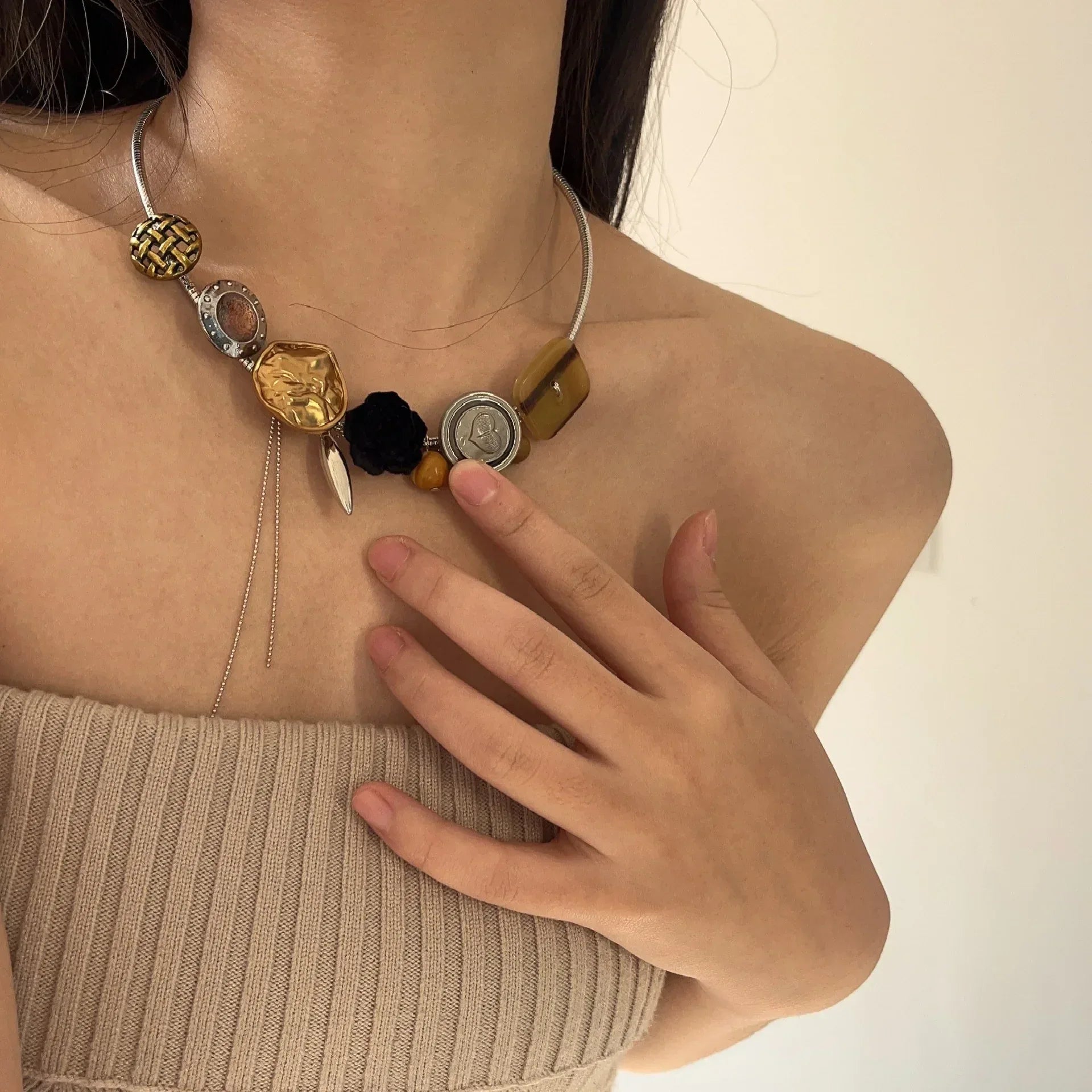 Multi-element Woven Vintage Heart Necklace - Viexta