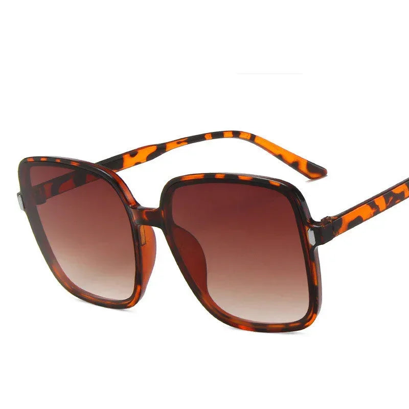 Big Square Sunglasses - Viexta