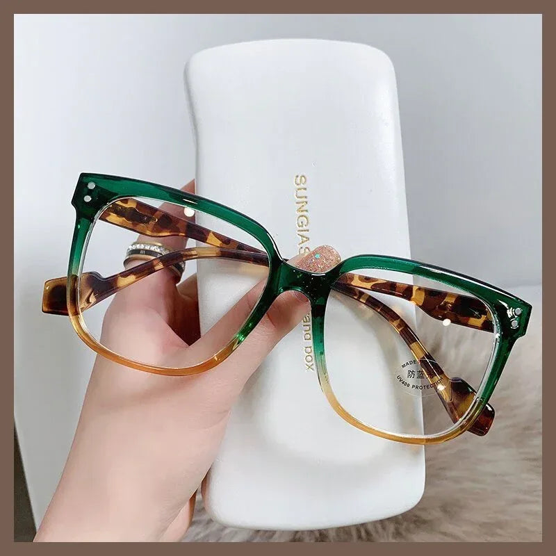 Retro Large Frame Glasses - Viexta