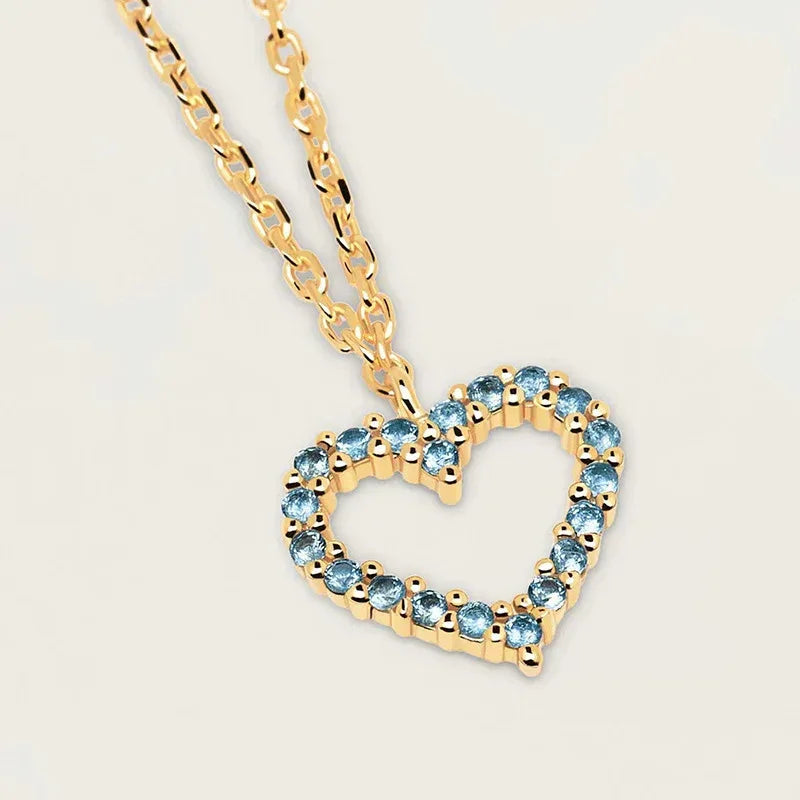 Hollow Heart Pendant Necklace - Viexta