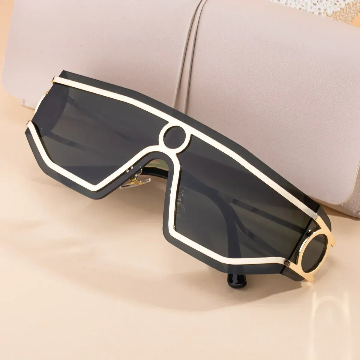 One Piece Mirror Sunglass - Viexta