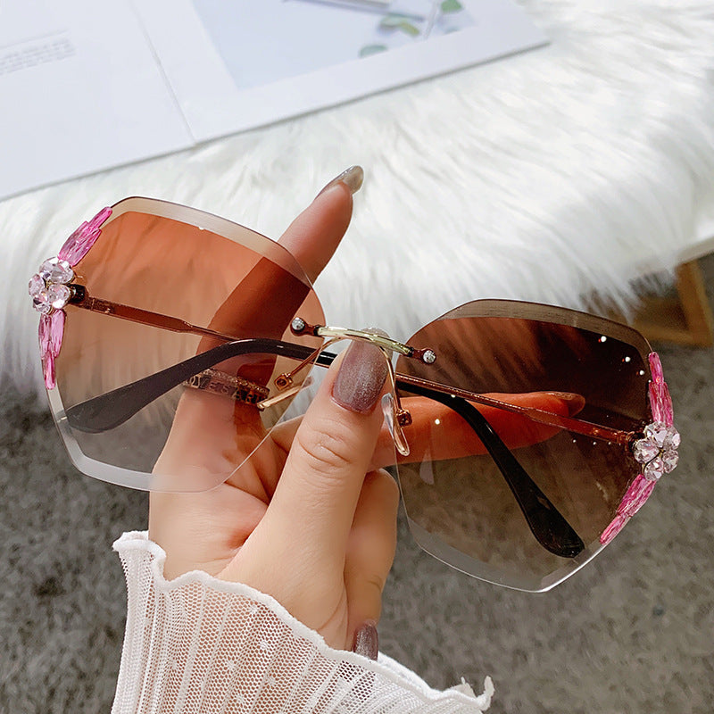 Rhinestone Thin-looked UV Protection Sun Glasses