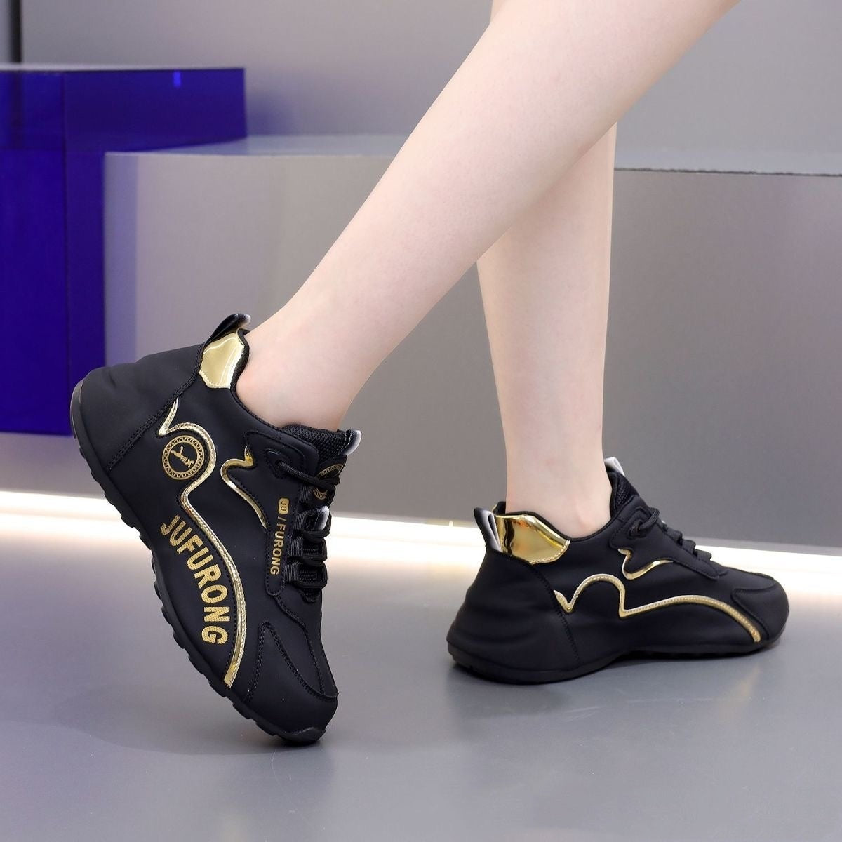 Trendy Leather Pippen Casual Shoes