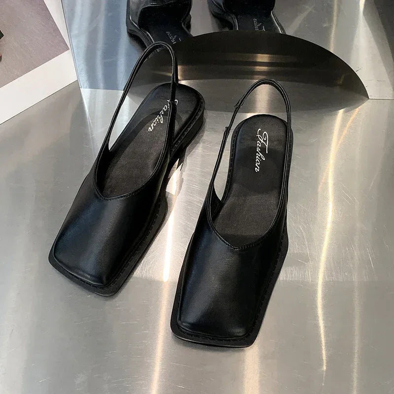 Retro Closed Toe Sandals - Viexta