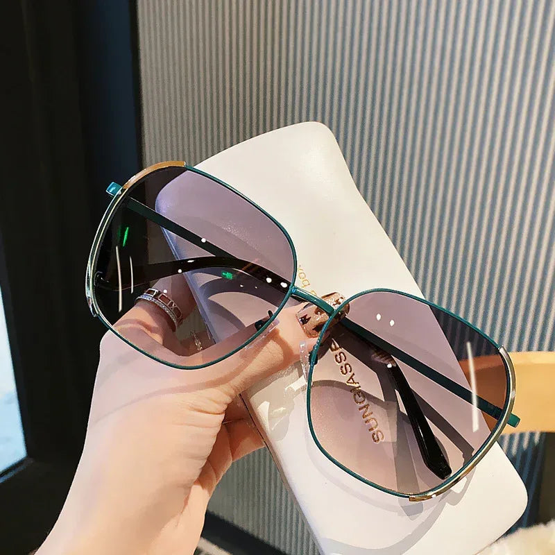 Female Fashion Simple Thin Anti-UV Sunglasses - Viexta