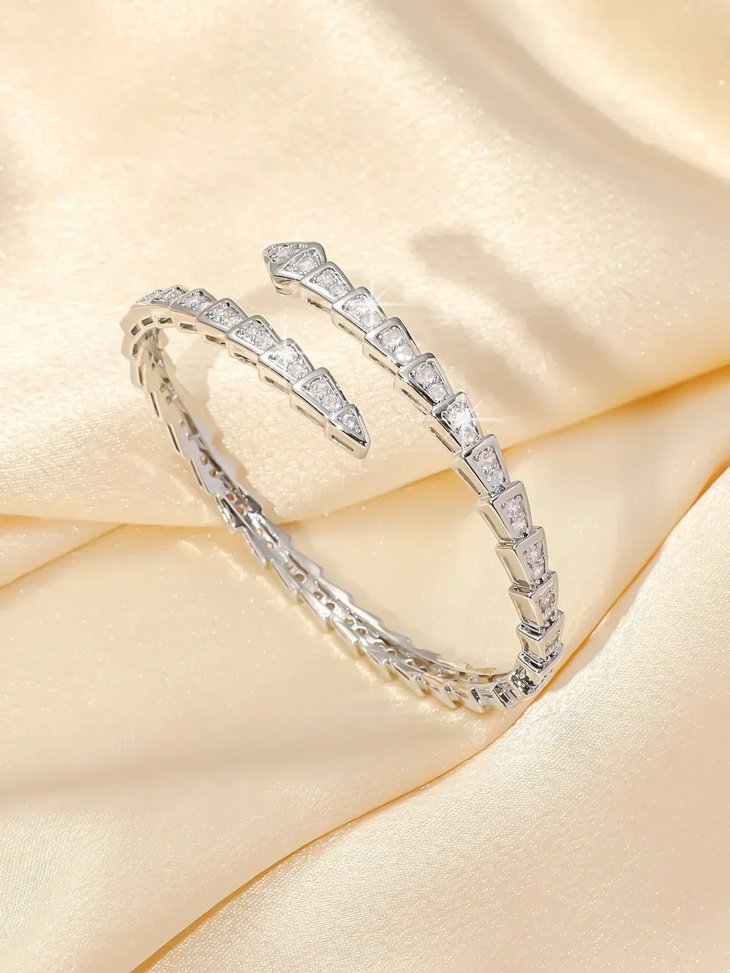 micro-inlaid-snake-zirconium-bracelet - Viexta