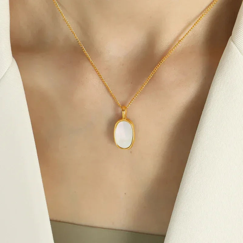 Irregular Geometric Titanium Steel Gold-plated Necklace - Viexta