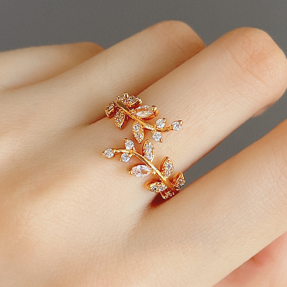 Adjustable18k Leaf Ring