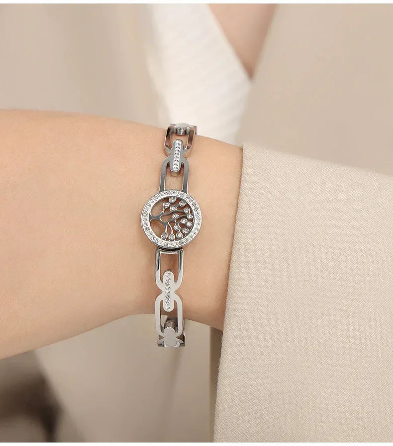 Hollow Jeweled Titanium Steel Gold-plated Bracelet - Viexta