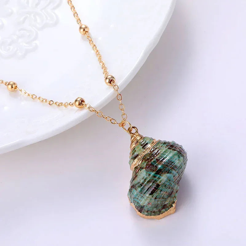 Women's Beach Shell Gold-plated Edge Pendant Necklace - Viexta